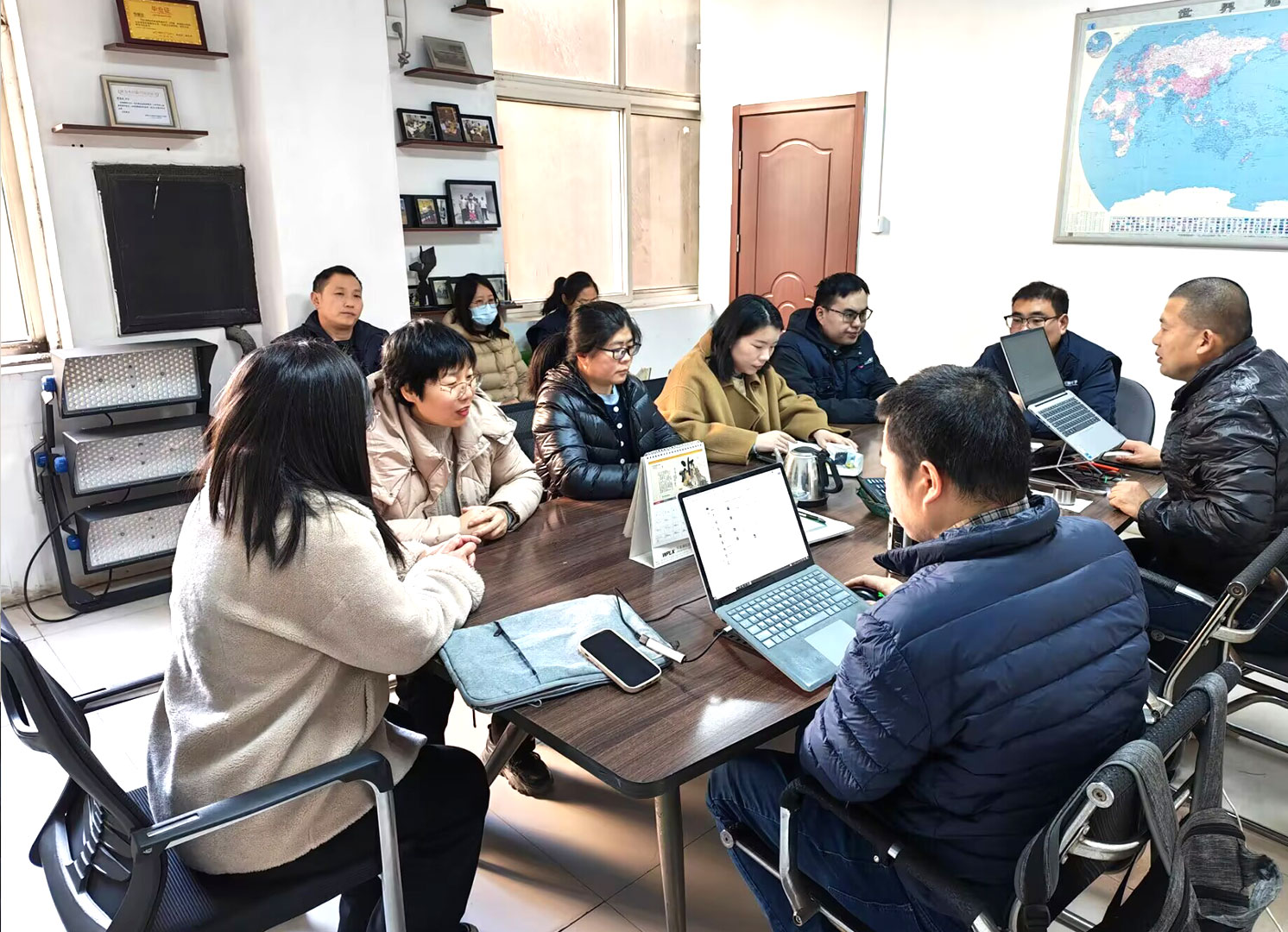 1765765295960986.jpg 2.jpg